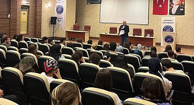 Akdeniz Üniversitesi Turizm Fakültesi'nde Ufuk Açan Konuşmalar etkinliği düzenlendi