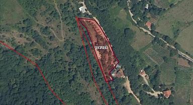 Kocaeli'de üzerinde bungalovlar ve turistik tesis olan arsa icradan satışa çıktı!