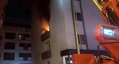 Bağdat Caddesi'ndeki 4 katlı otelde yangın!