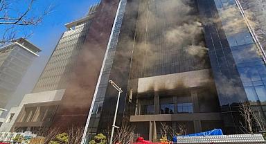 Otel inşaatında büyük yangın! 6 ölü, çok sayıda yaralı var