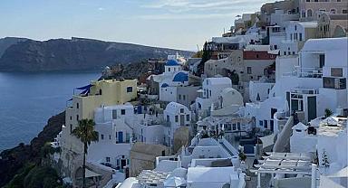 Yunanistan turizminde kabus! Santorini hayalet kente döndü