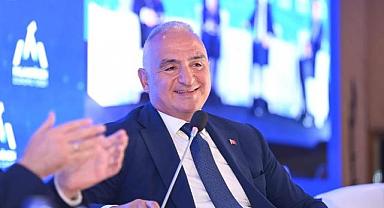 Bakan Ersoy: ''Turizmde hedefimiz ilk 3 ülke arasına girmek''