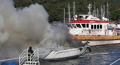 Fethiye'deki tekneler alevlere teslim oldu!