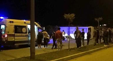 Antalya'da otel personel servisi devrildi! Yaralılar var
