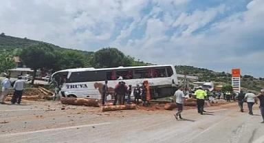 Çanakkale'de katliam gibi kaza! Yolcu otobüsü, kamyon ve otomobil çarpıştı