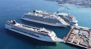 Kuşadası'nda turizm sezonu hızlı başladı! Aynı anda 5 kruvaziyer geldi