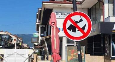 Mayo ve bikiniyle gezmek, çıplak ayakla dolaşmak yasaklandı!