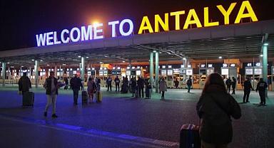 Antalya'ya 8 ayda gelen turist sayısı belli oldu!