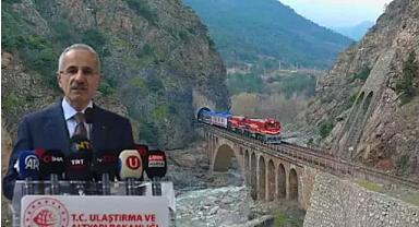 Bakan Uraloğlu'ndan Turistik Doğu Ekspresi seferleri ile ilgili önemli açıklama!