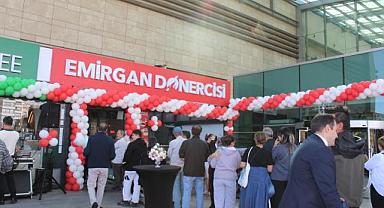 Emirgan Dönercisi Antares AVM'de şenlik gibi açılış yaptı