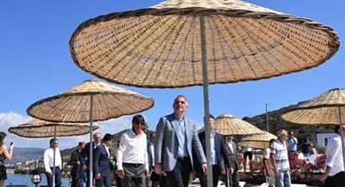 Bakan Ersoy'dan dikkat çeken Halk Plajı açıklaması!