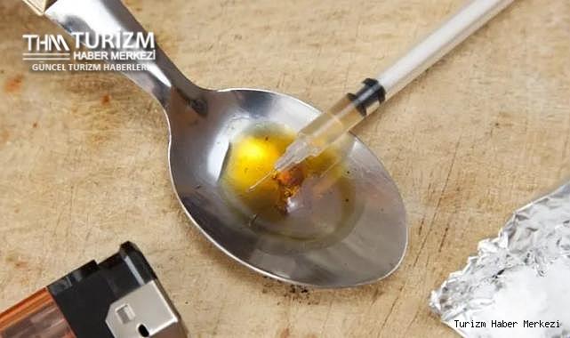 Antalya'daki otelin odasında şırıngalı ölüm!