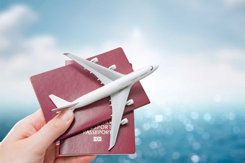 4 Türk sahte pasaportla Kanada uçağına binmeye çalışırken yakalandı