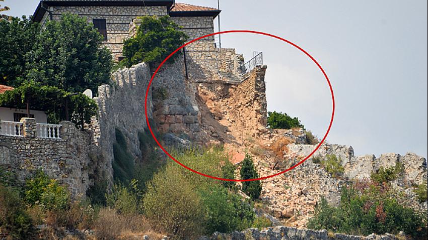 Alanya Kalesi'nin surlarının yıkılmasına sebep olan evle ilgili karar verildi