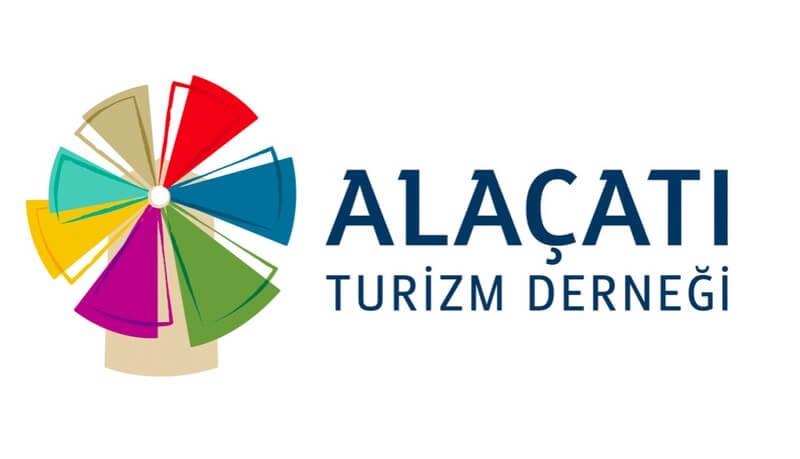Alaçatı Turizm Derneği bölgenin tanıtımı için cep kitabı hazırladı