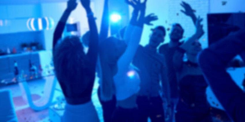 Tedbirleri hiçe saydılar! Alanya'da lüks villaya 'parti' baskını