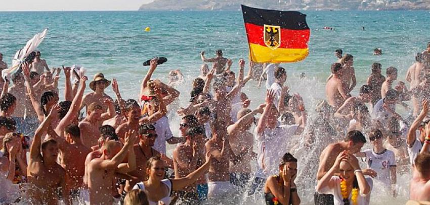 Almanların yüzde 87'si tatil kararını verdi