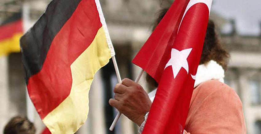 Almanya ile Türkiye arasındaki seyahat sınırı kalkıyor