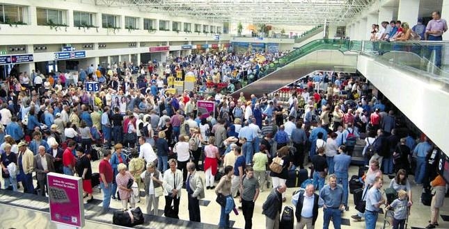 Antalya turizmi 9 milyona koşuyor