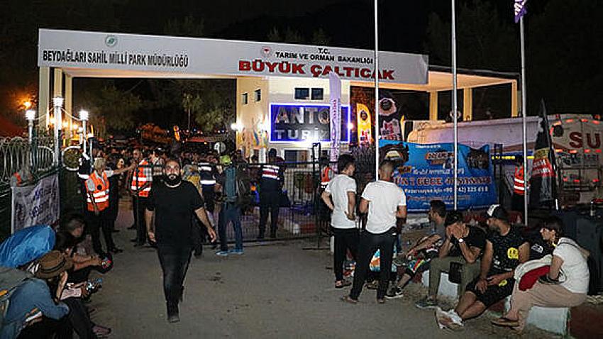 Antalya'daki festival turizm skandalına dönüştü