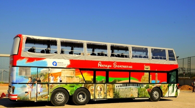 Antalyaʹda turistler kent merkezine City Bus ile gelecek