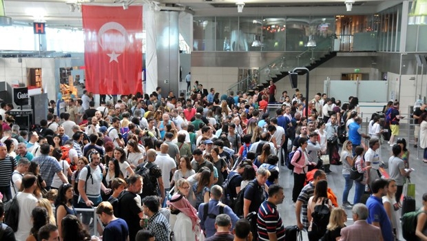 Atatürk Havalimanıʹnda 19 Mayıs yoğunluğu