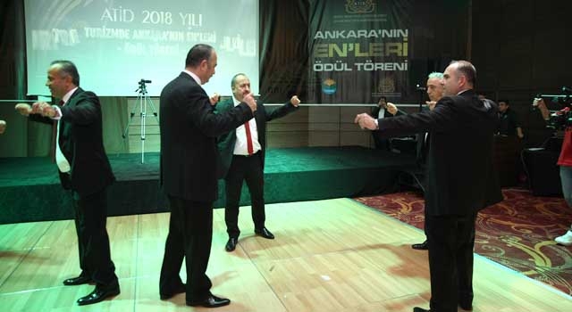 ATİD’in ödül gecesine Ankaralı turizmcilerin seymen oyunu damgasını vurdu