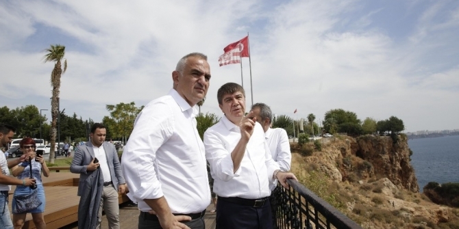Bakan Ersoy: ʹʹKonyaaltı sahili Antalyaʹya çok yakıştıʹʹ