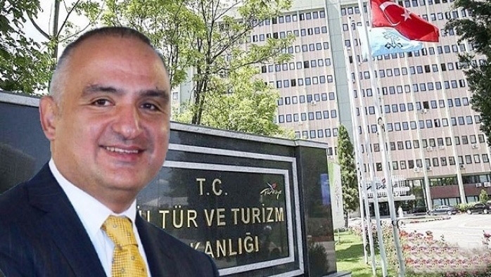Bakan Ersoyʹdan müze ve ören yerleri girişi ile ilgili flaş açıklama