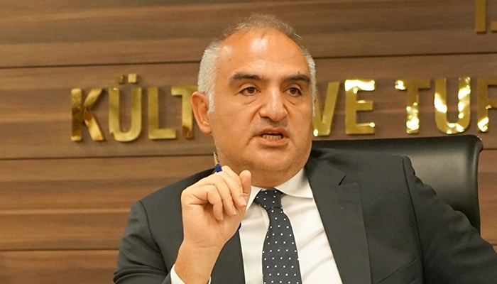 Bakan Ersoyʹdan sinema bilet kriziyle ilgili flaş açıklama geldi!