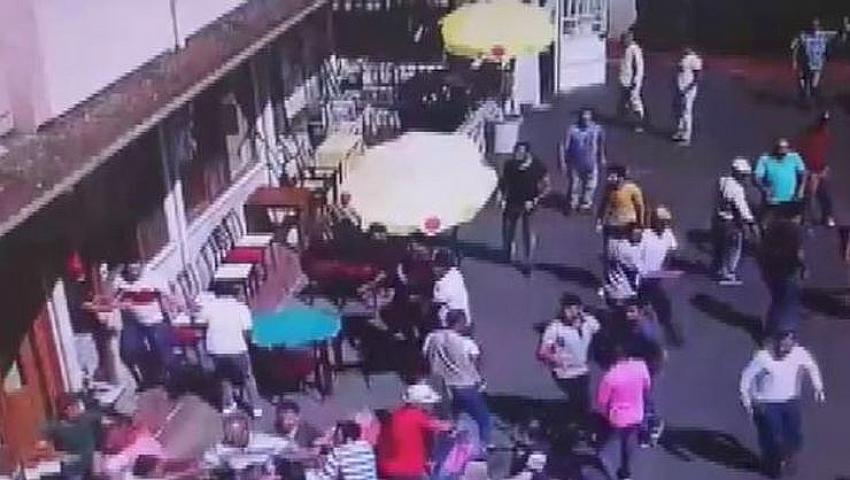 Büyükada'da faytoncularla akülü arabacılar birbirine girdi!
