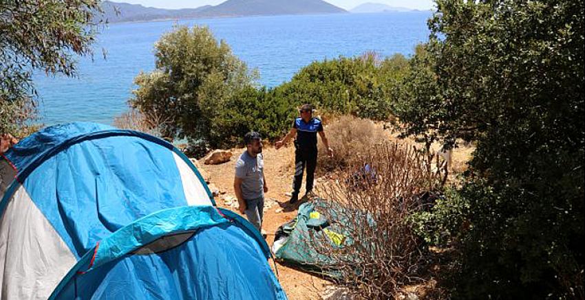 Bedava tatile son! Belediye ekipleri çadırları tek tek topladı