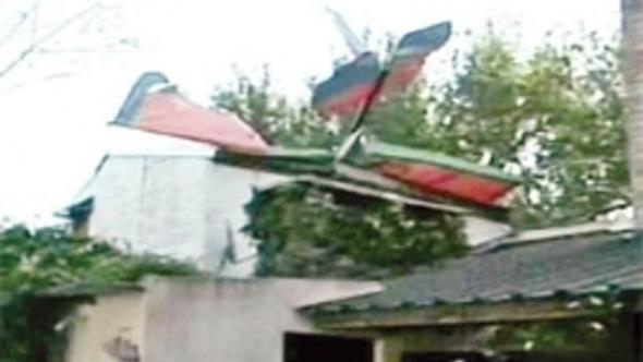 Cessna tipi uçak yatak odasına girdi