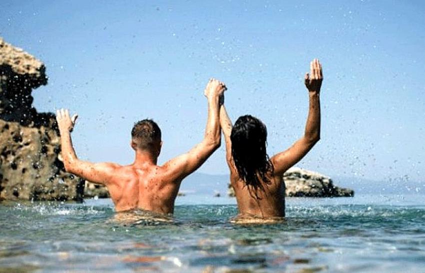 Bu plajlar utangaçlara göre değil! İşte dünyanın en ünlü çıplaklar plajları