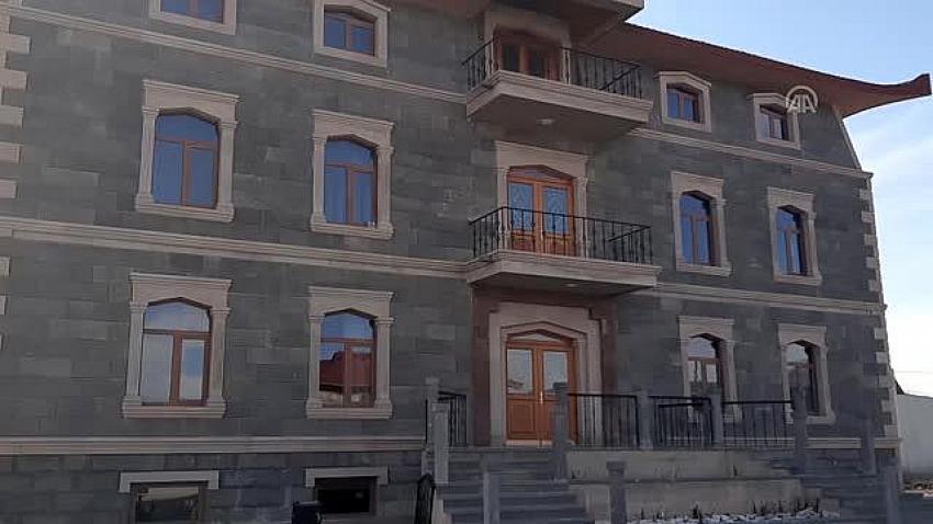 Çıldır Gölü çevresindeki konaklama sorununa konaklı çözüm
