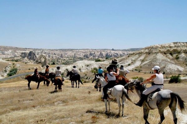 CNN International belirledi! Atla gezilecek rotalar listesine Türkiyeʹden bir yer girdi