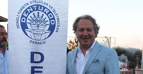 ʹʹTurizmden ziyade demokrasi zaferi konuşulmalıʹʹ