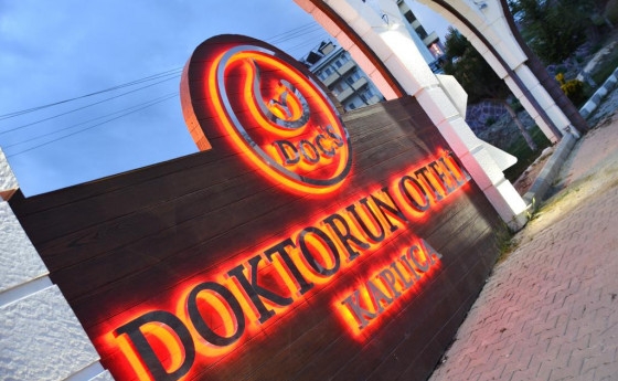 Doktorun Oteli fizik tedaviyi alternatif tıpla birleştirip şifa dağıtıyor