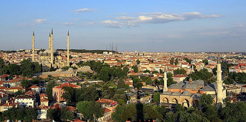 O ilde otellerde yer kalmadı!
