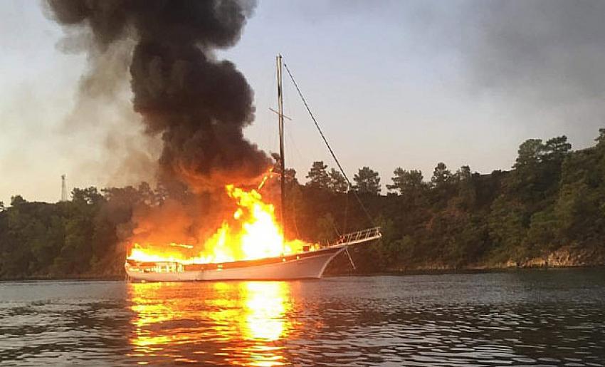 Göcek'te facia! Gezi teknesi yangınında 1 turist öldü