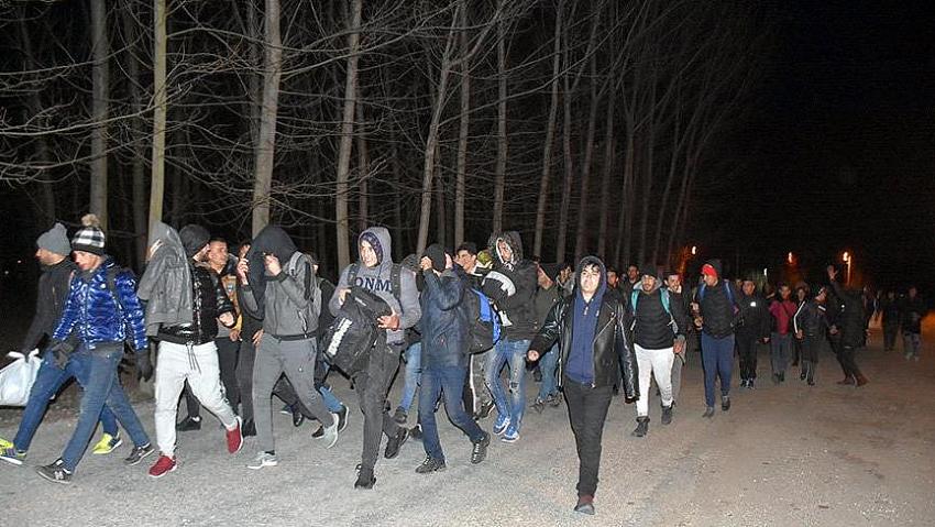 Flaş karar! Türkiye göçmenlere Avrupa kapılarını açtı