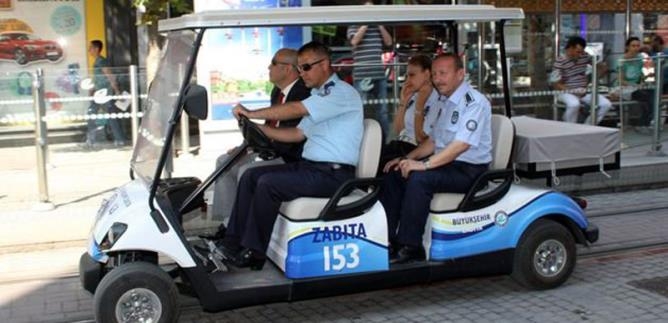Golf arabalı turizm zabıtası