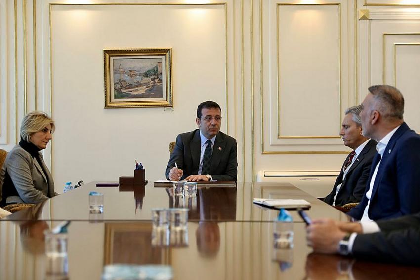 İBB Başkanı İmamoğlu turizm sektör temsilcileriyle bir araya geldi