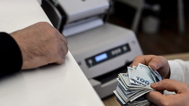 İşsiz kalanlar 806 lira maaş alabilecek
