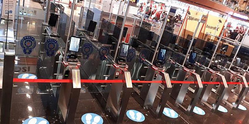 Pasaport kontrolünde yeni dönem! 18 saniyede geçilecek