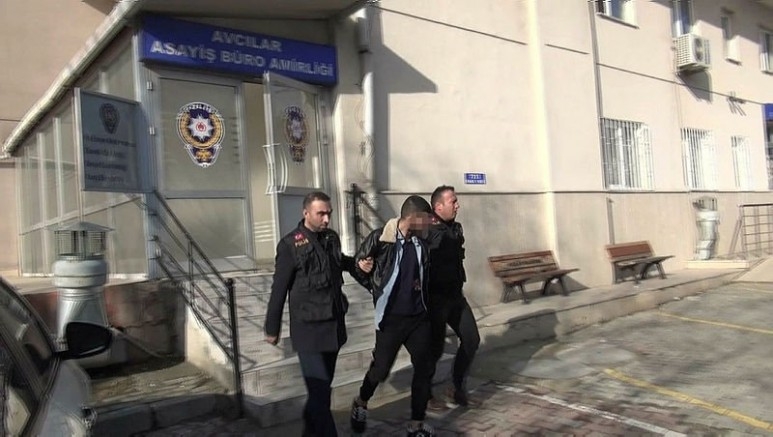 İstanbulʹda otel zinciri sahibinin oğlu pantolon çalarken yakalandı!