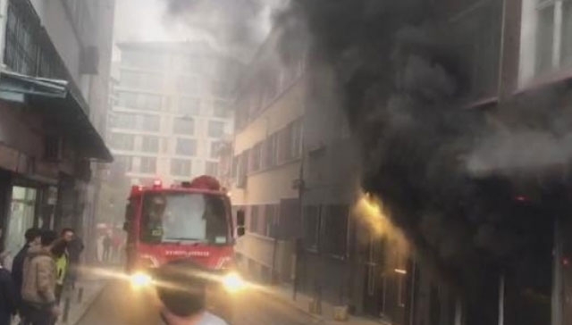 İstanbulʹda otelde yangın!