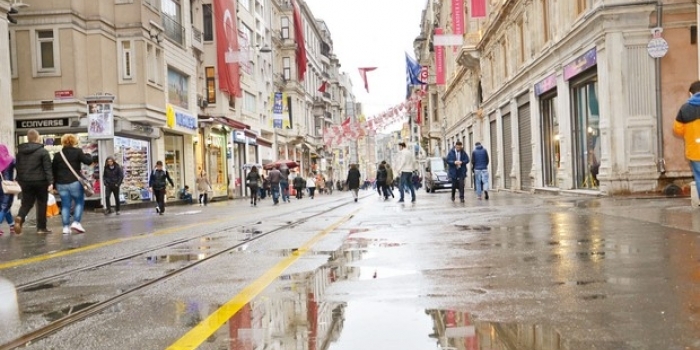İstanbulʹda turizmdeki düşüş caddeleri vurdu