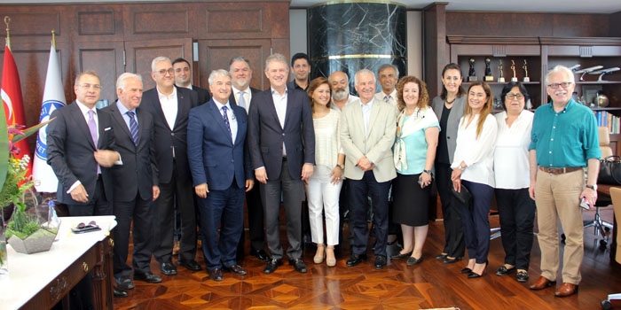 İZTO Başkanı Mahmut Özgener: ʹʹİzmir turizminin sıçrama yapamamasından rahatsızızʹʹ