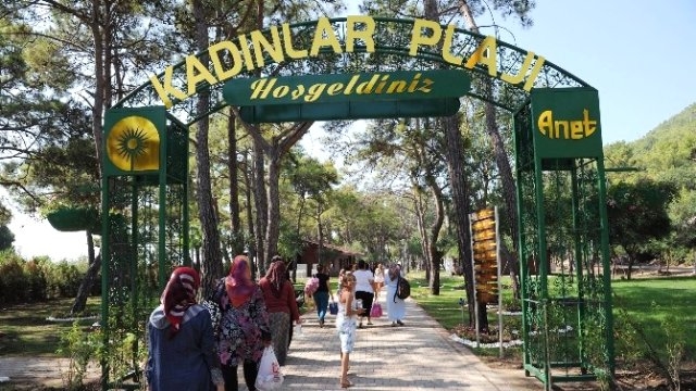 ‘Kadınlar Plajı’ rekor kırıyor